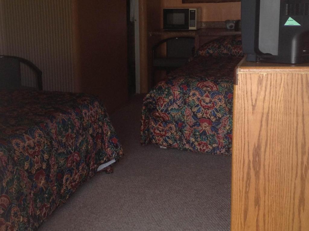 Budget Inn Motel Шемоулт Екстер'єр фото
