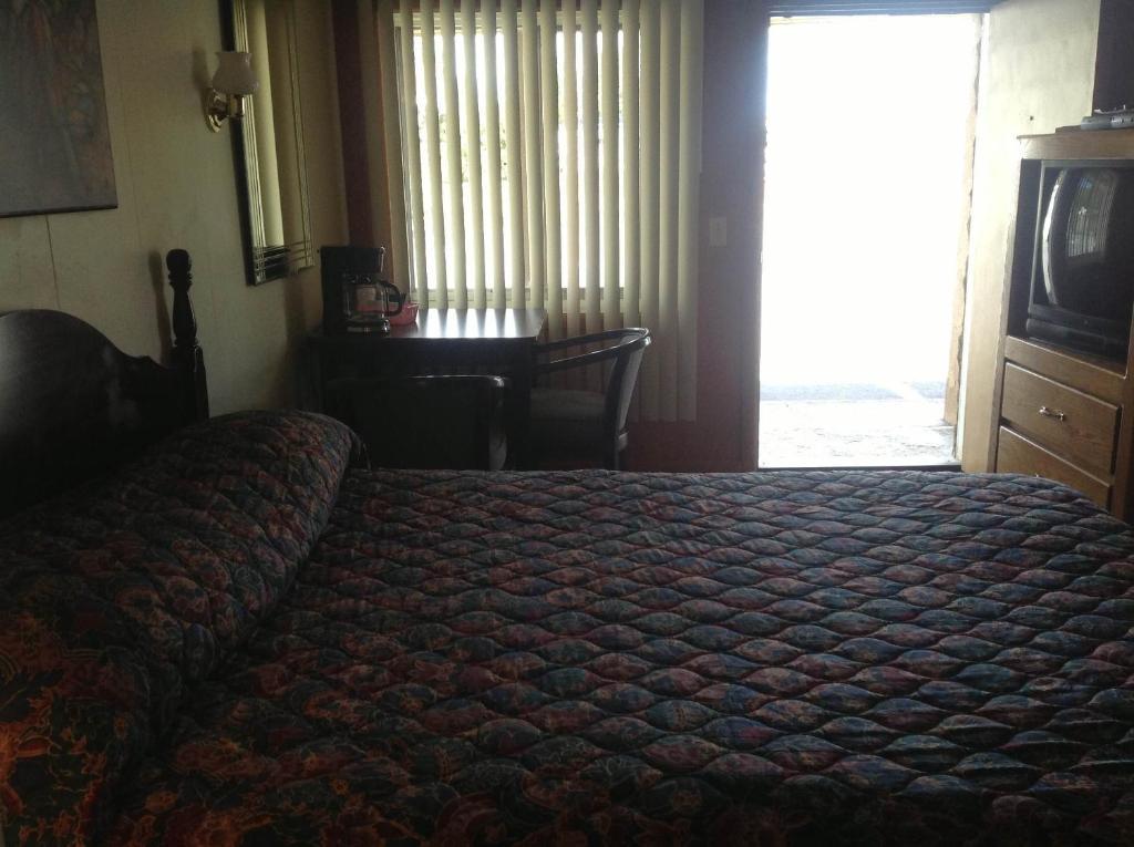 Budget Inn Motel Шемоулт Екстер'єр фото